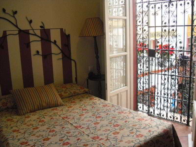 Hostal Callejon Del Agua Seville Luaran gambar