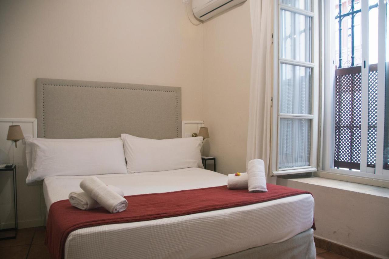 Hostal Callejon Del Agua Seville Luaran gambar