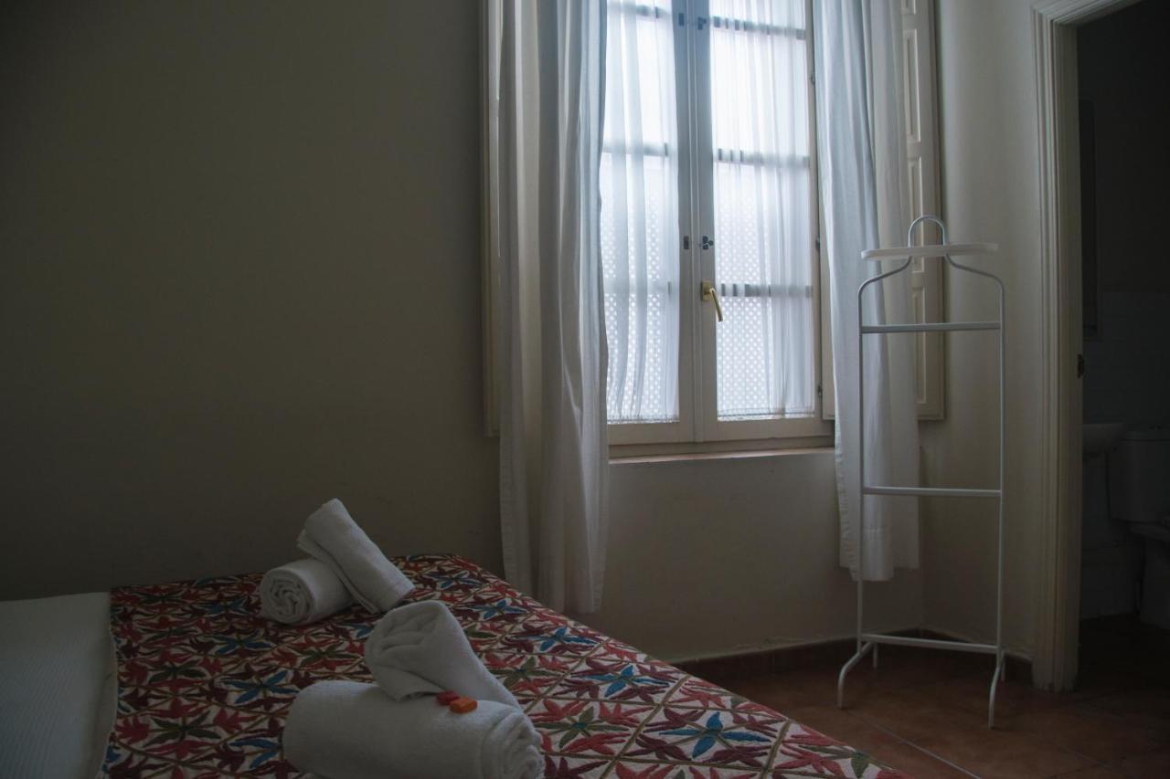 Hostal Callejon Del Agua Seville Luaran gambar