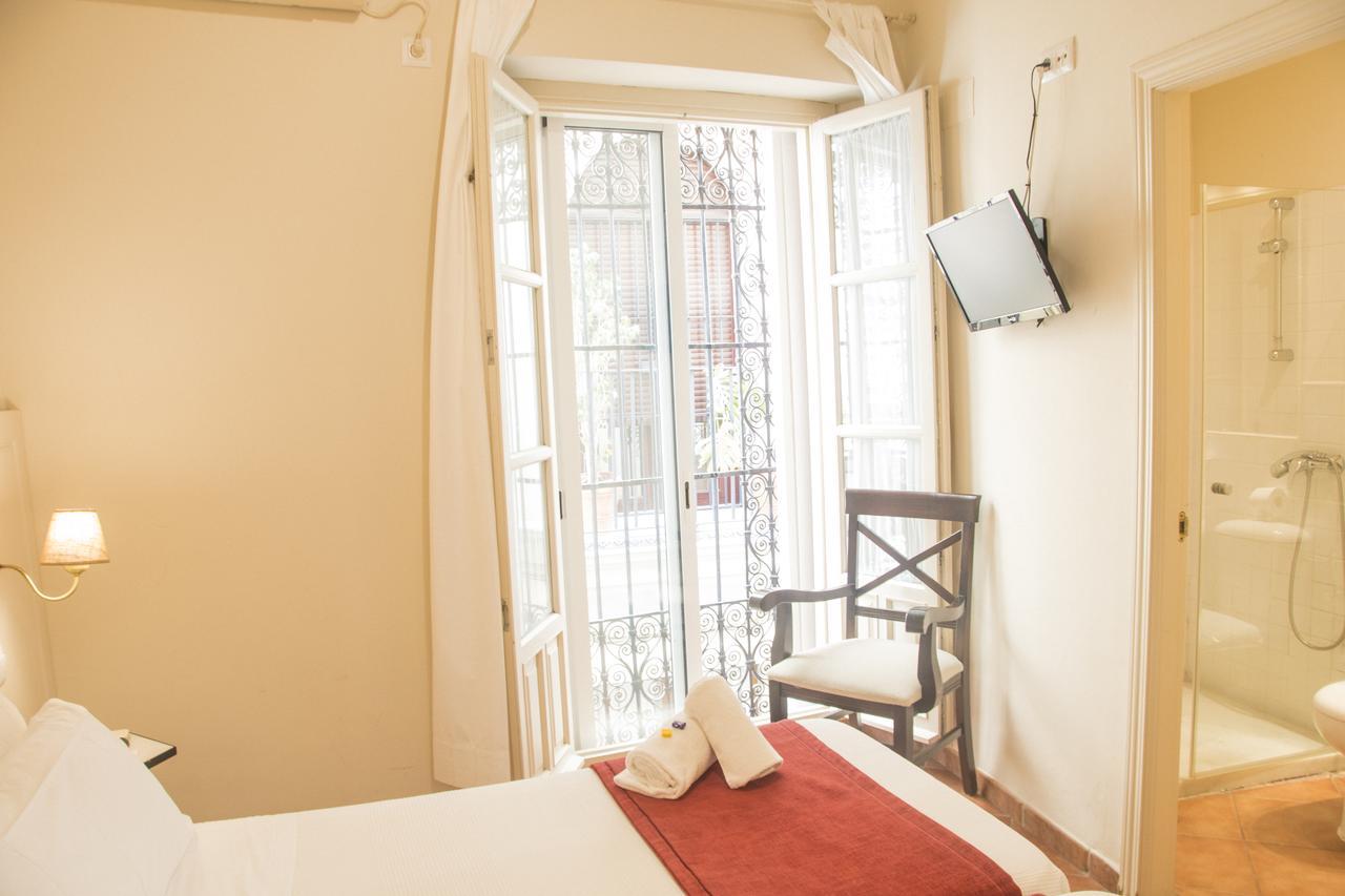 Hostal Callejon Del Agua Seville Luaran gambar
